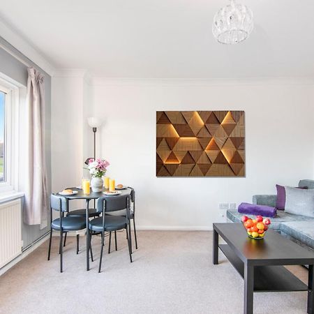 Onsitestays - Cosy 2-Bedroom Apartment With Private Entrance & Long Stay Prices Gravesend Exteriör bild