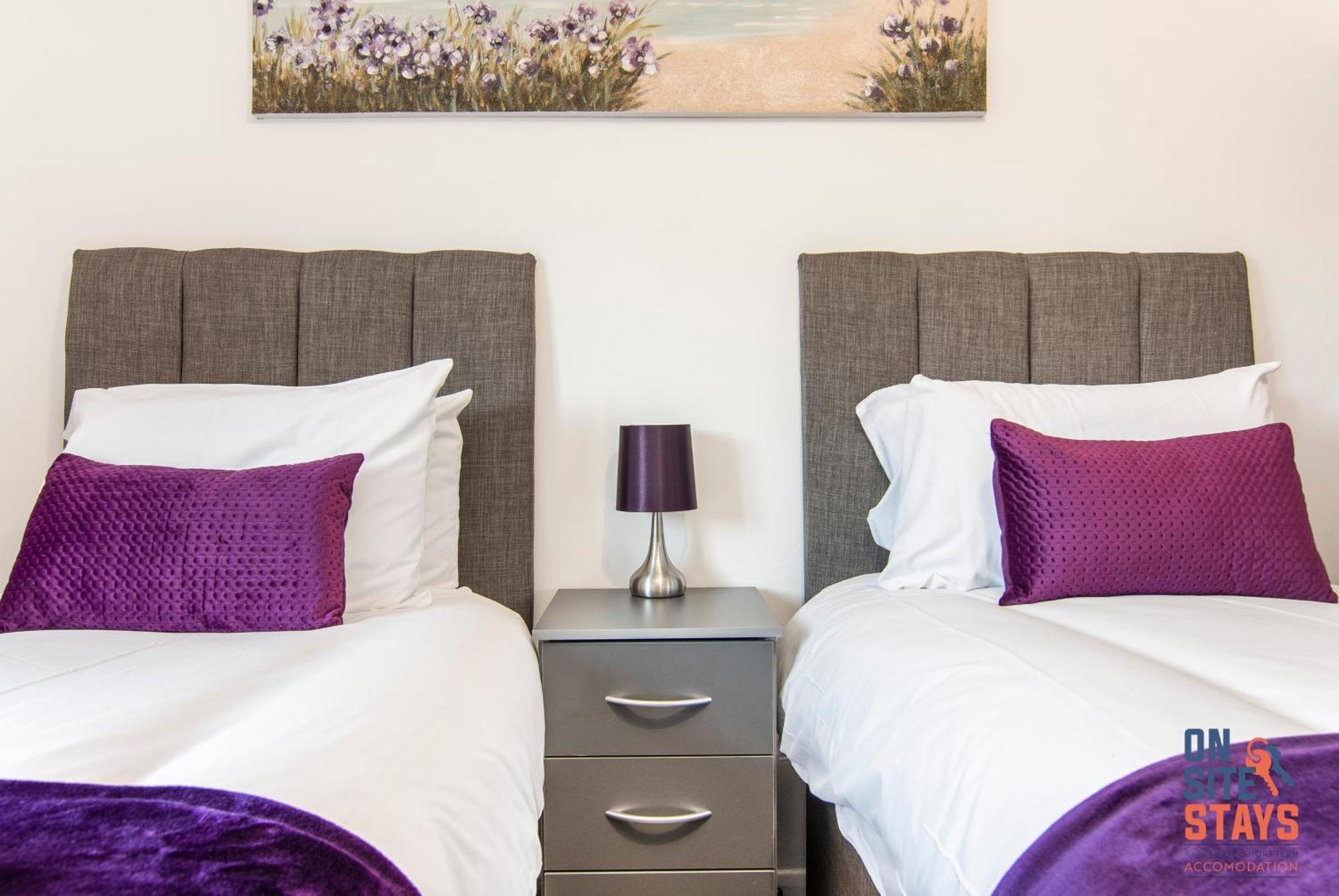 Onsitestays - Cosy 2-Bedroom Apartment With Private Entrance & Long Stay Prices Gravesend Exteriör bild