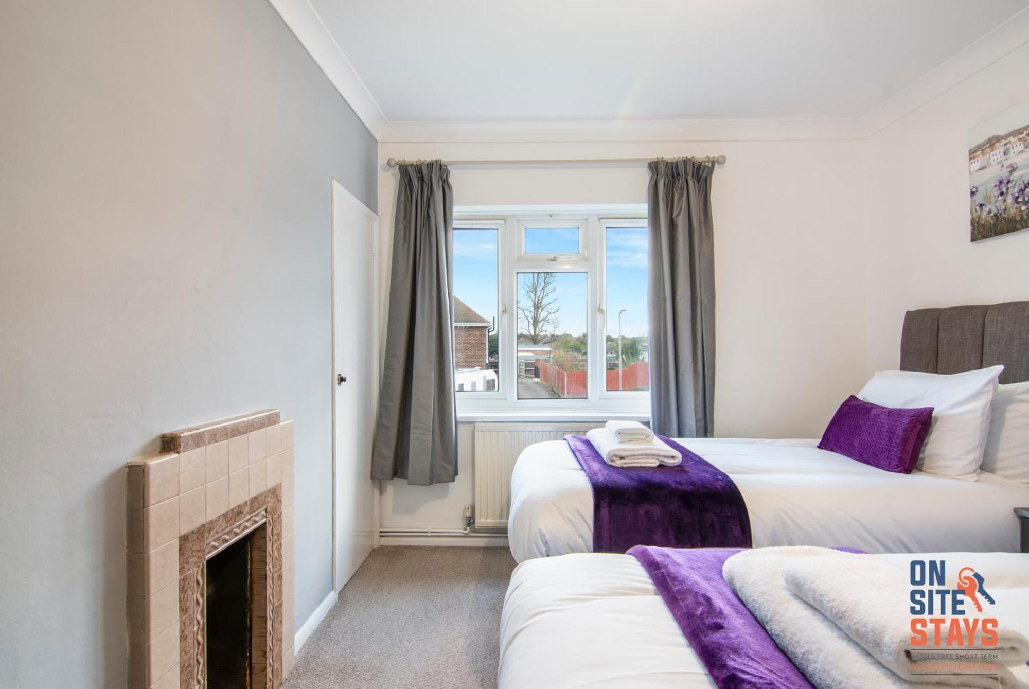 Onsitestays - Cosy 2-Bedroom Apartment With Private Entrance & Long Stay Prices Gravesend Exteriör bild