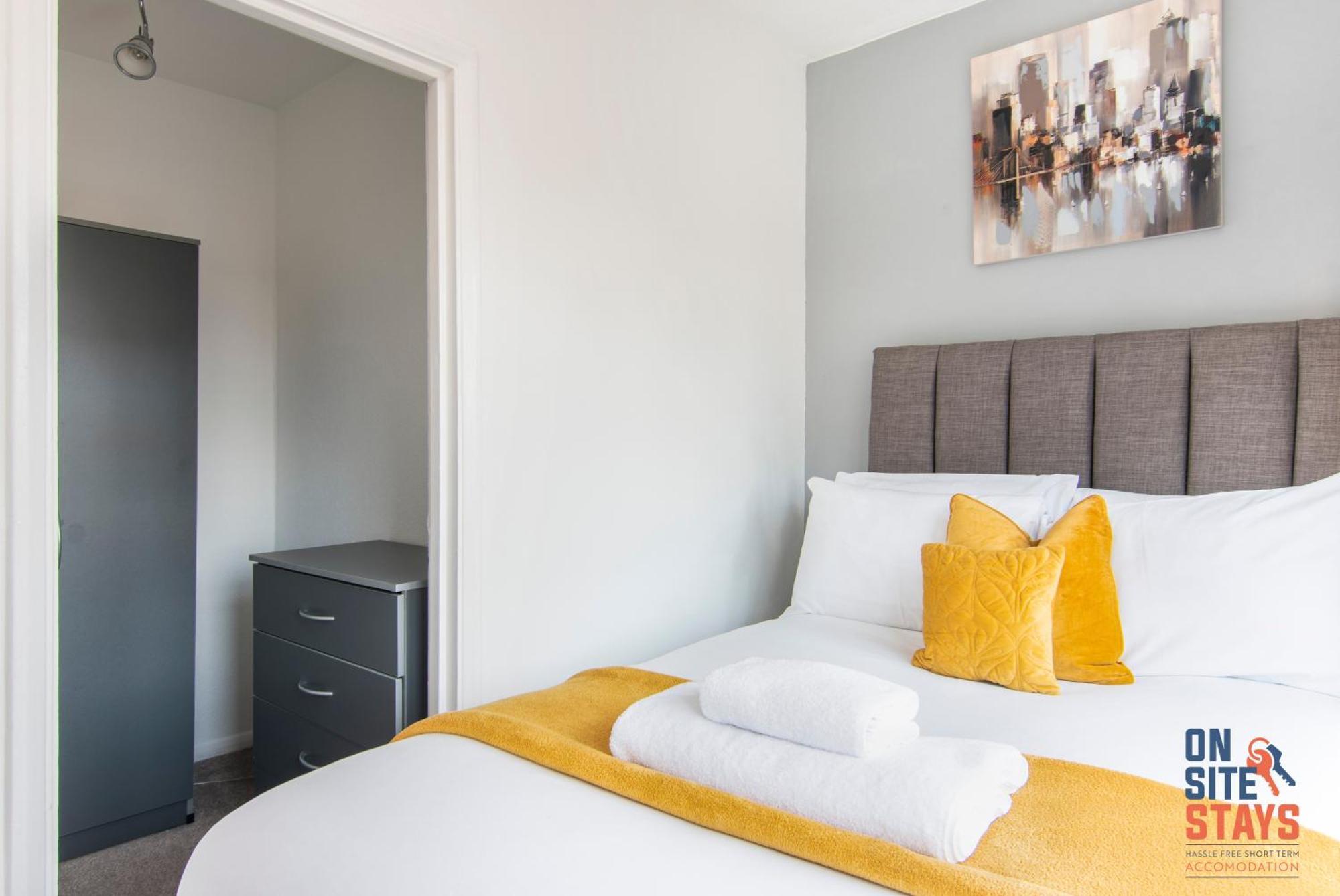 Onsitestays - Cosy 2-Bedroom Apartment With Private Entrance & Long Stay Prices Gravesend Exteriör bild